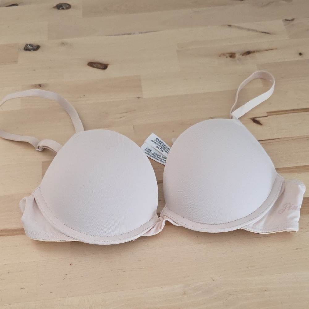PINK Victoria's Secret Light Cream Bra
